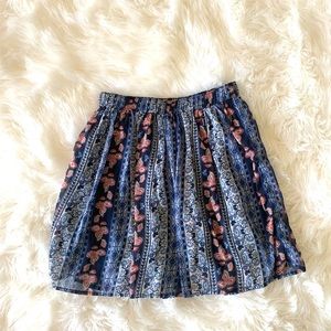 Hollister patterned skirt size small